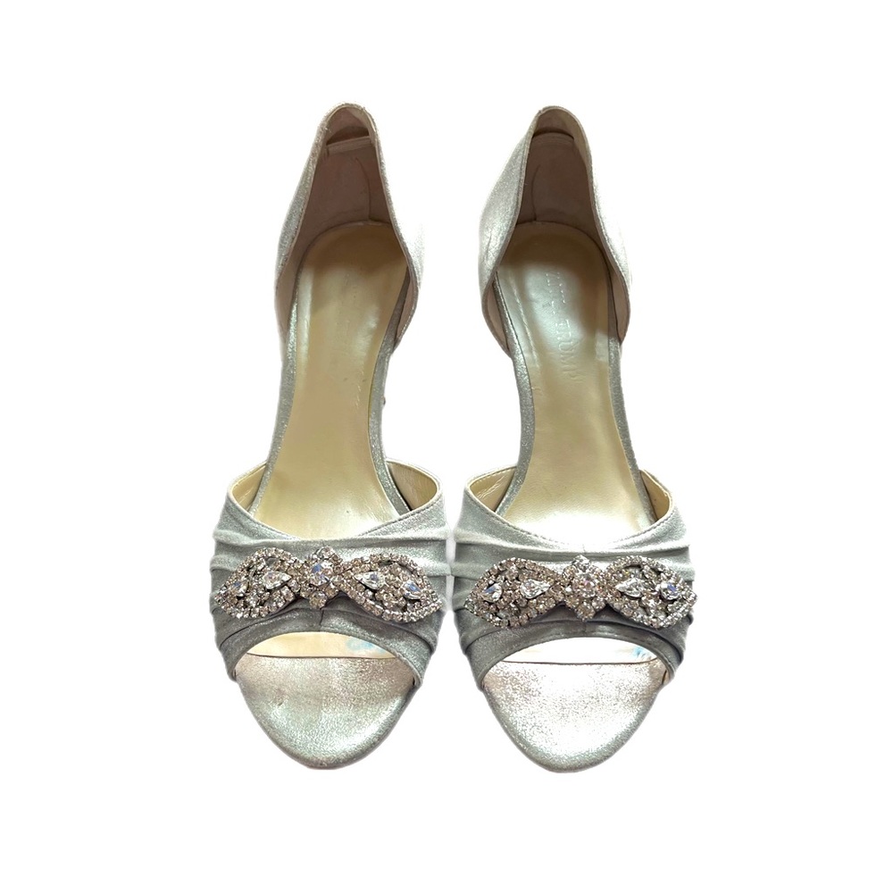 Ivanka Trump Nanci Silver Suede Heels EUC